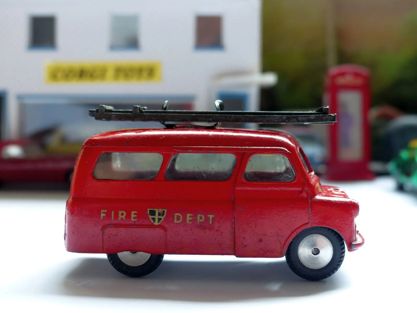 405 Bedford CA Fire Tender *scarce non-Mechanical*