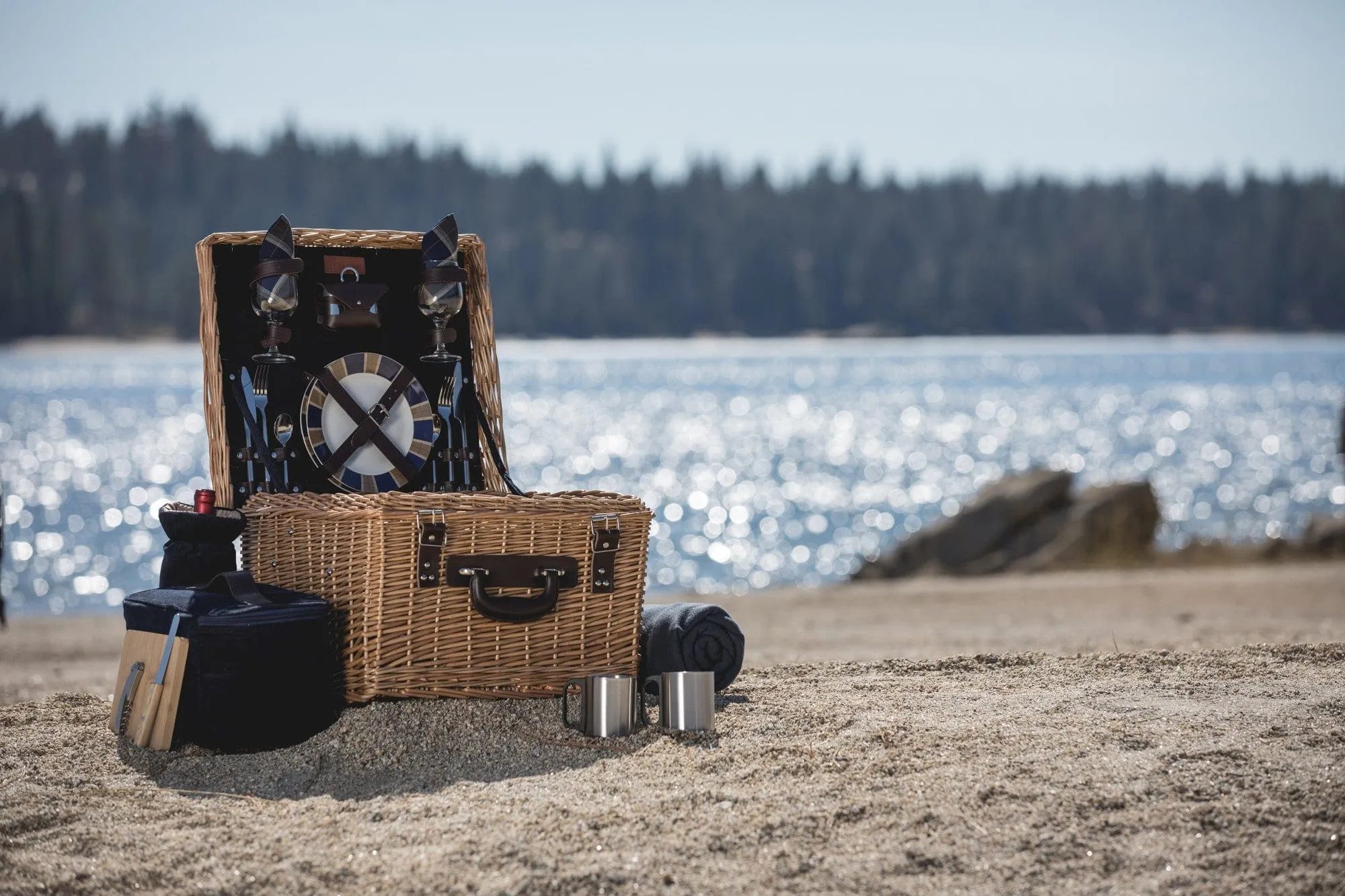 Canterbury Picnic Basket by Picnic Time Family of Brands