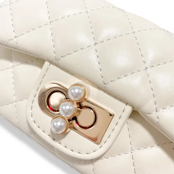 Cream Pearl Closure Quilted Purse