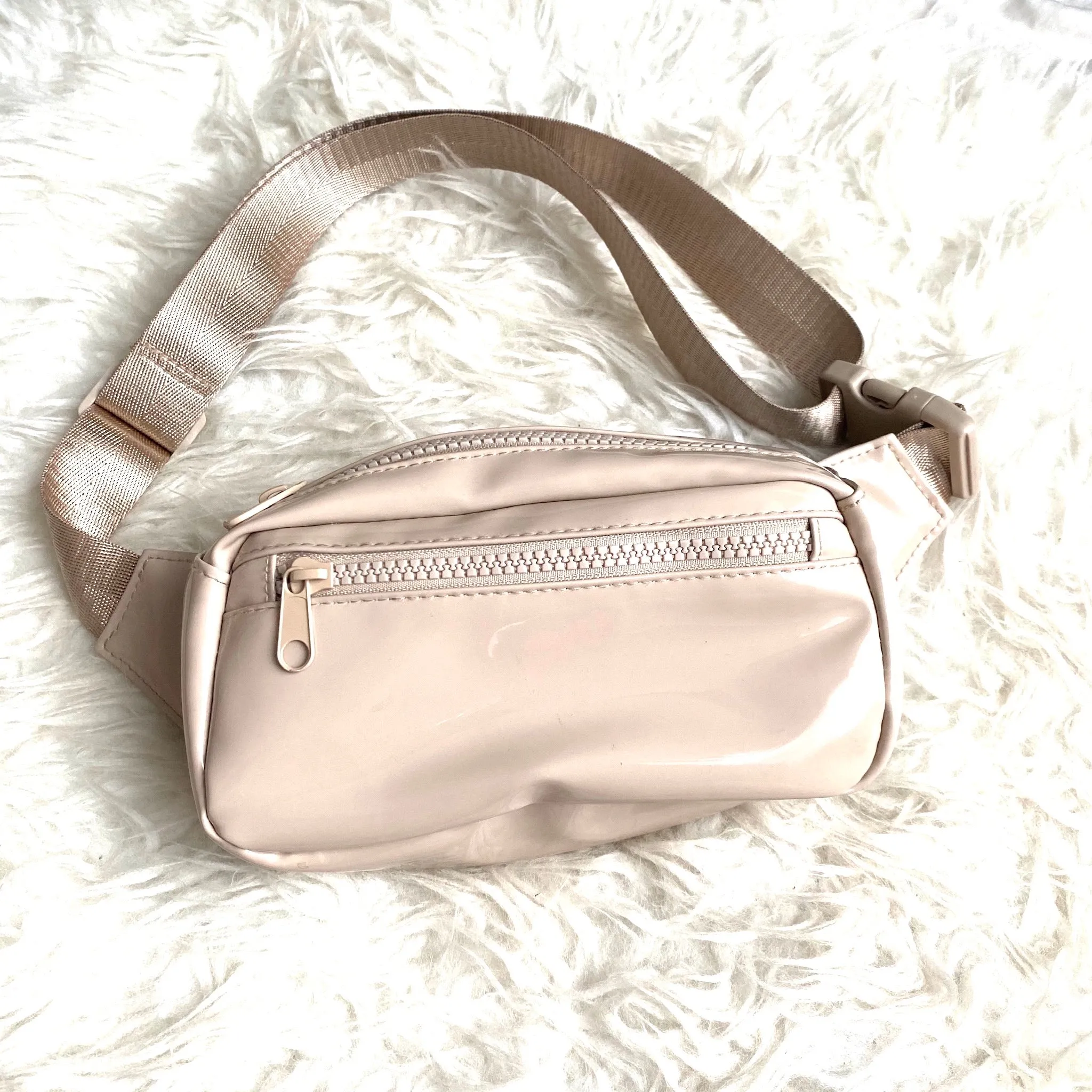 H&M Divided Fanny Pack (like new condition)